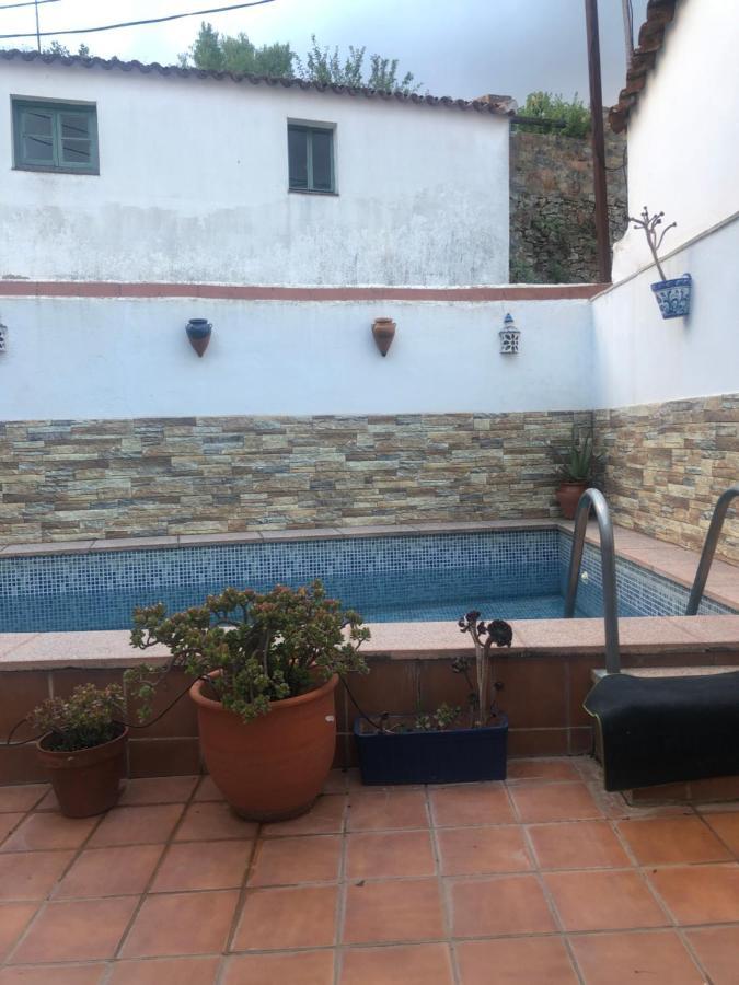Acogedora Casa De Pueblo Con Piscina Villa Fuenteheridos Eksteriør billede
